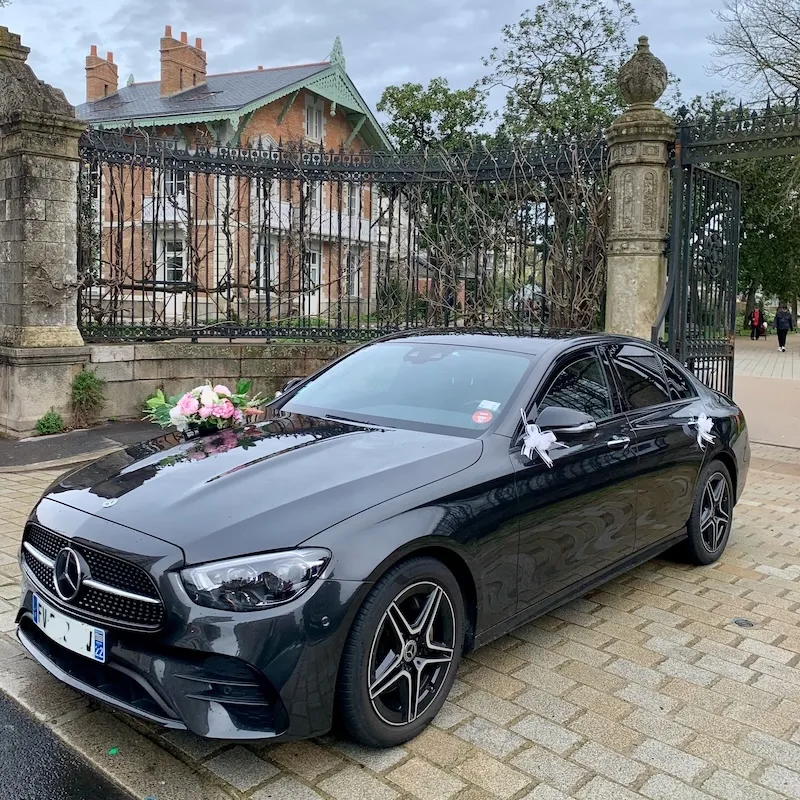 Photo Coche de lujo con conductor para su boda